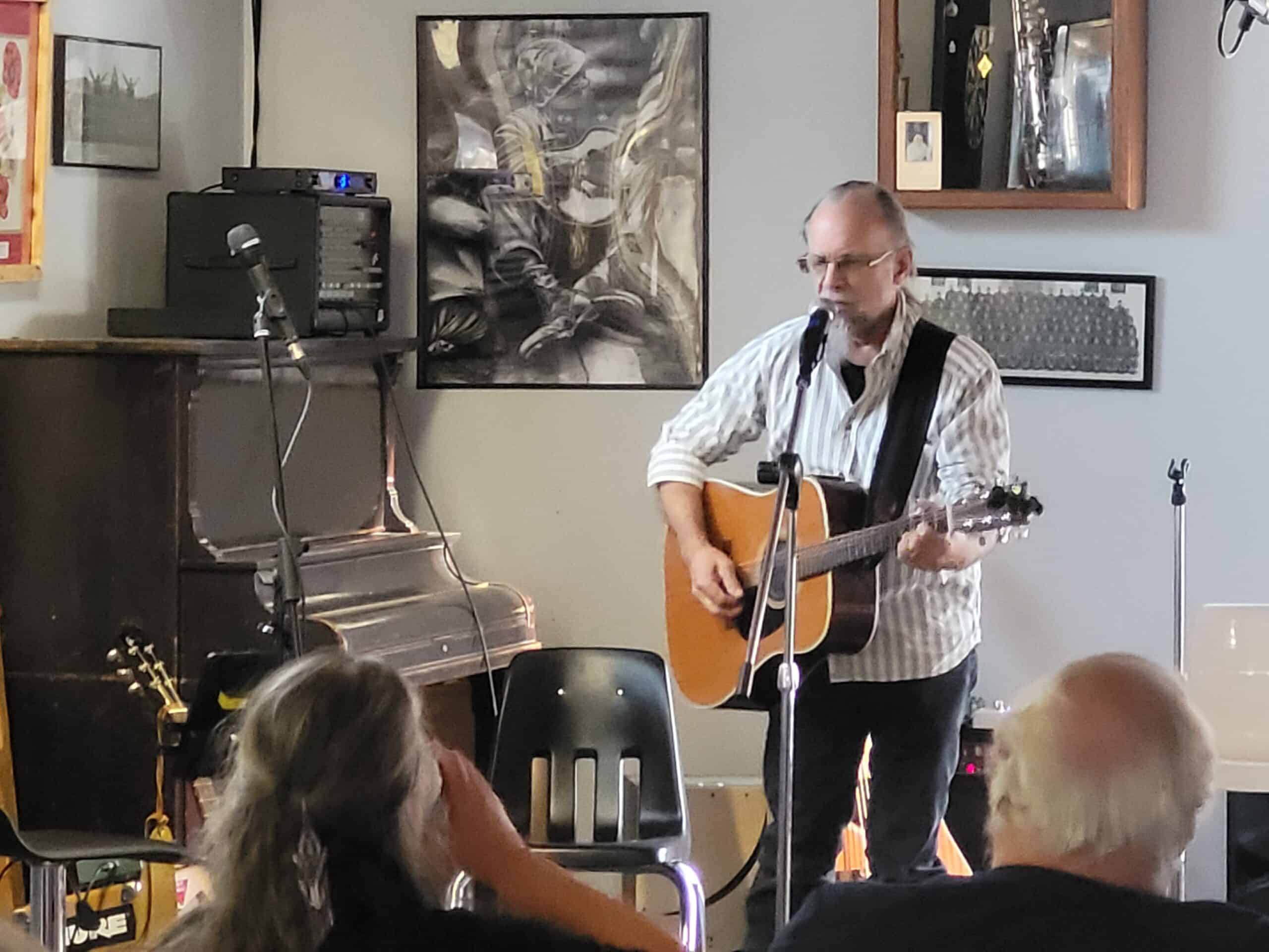 2025-11-09_CoffeeHouse_001