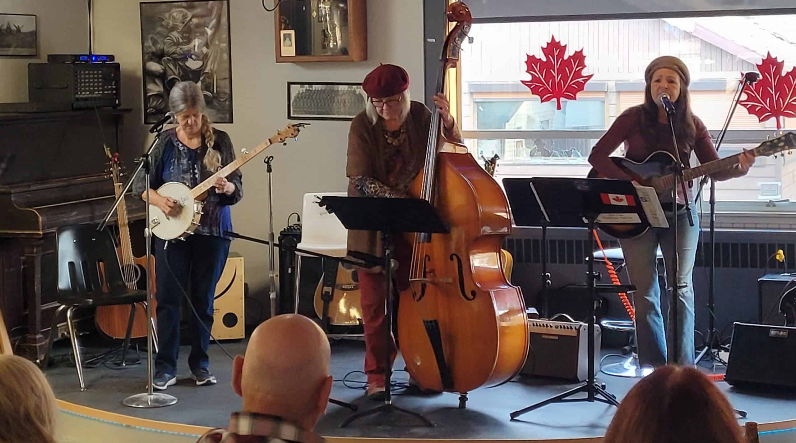 2025-11-09_CoffeeHouse_003